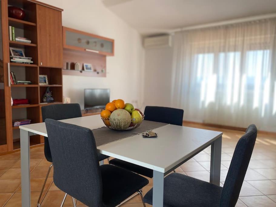 Sibilla Tiburtina House Attico Con Parcheggio Lägenhet *